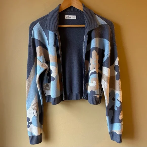 Hollister Cropped Mushroom Floral Sweater Size Small Blue Tan Retro Boho Hippie - Picture 2 of 15